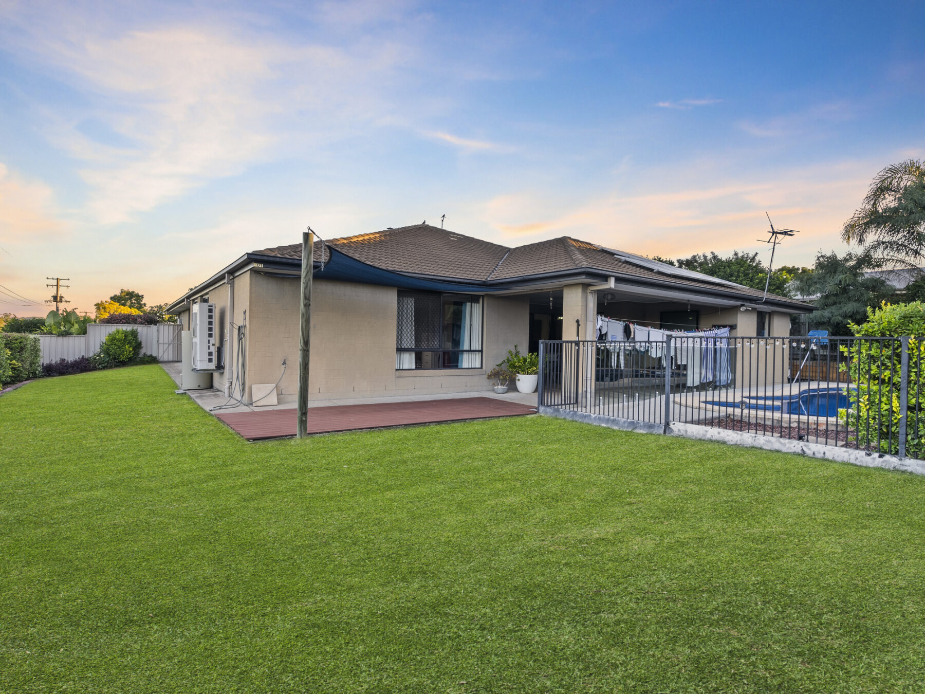 Property: 201 Wildey Street, Flinders View, QLD, 4305 photo-12