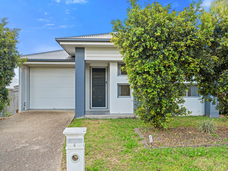 4 Mowbullan Street, Redbank Plains, QLD, 4301