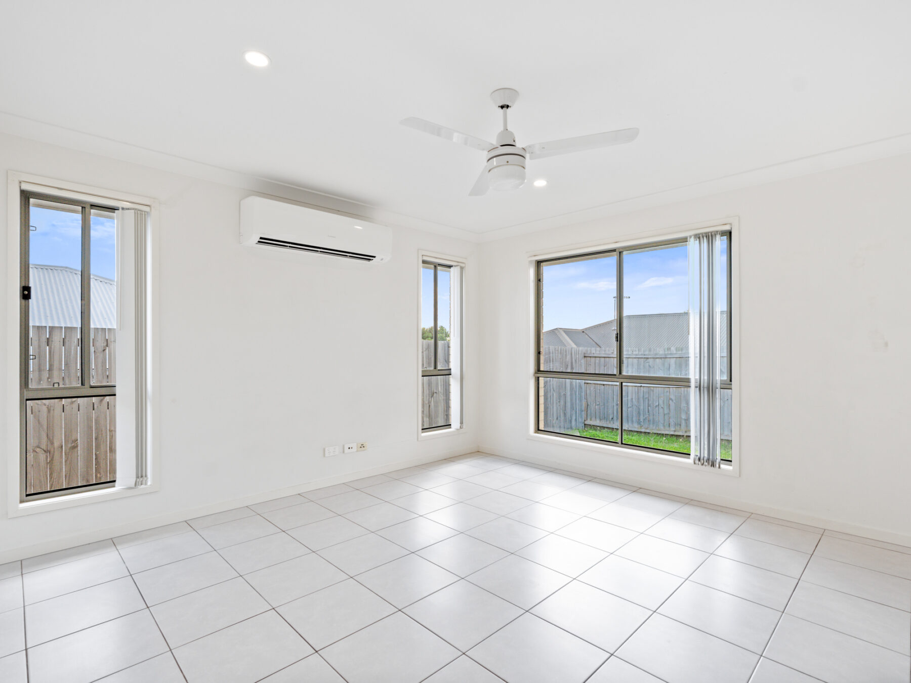 Property: 4 Mowbullan Street, Redbank Plains, QLD, 4301 photo-5