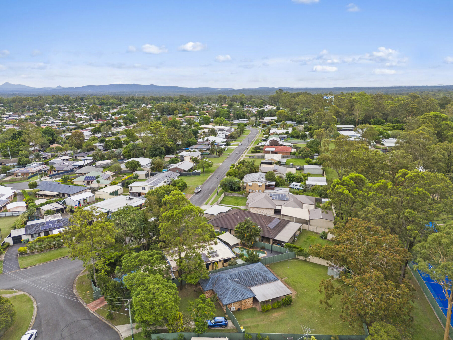 Property: 4 Rayners Place, Boronia Heights, QLD, 4124 photo-1
