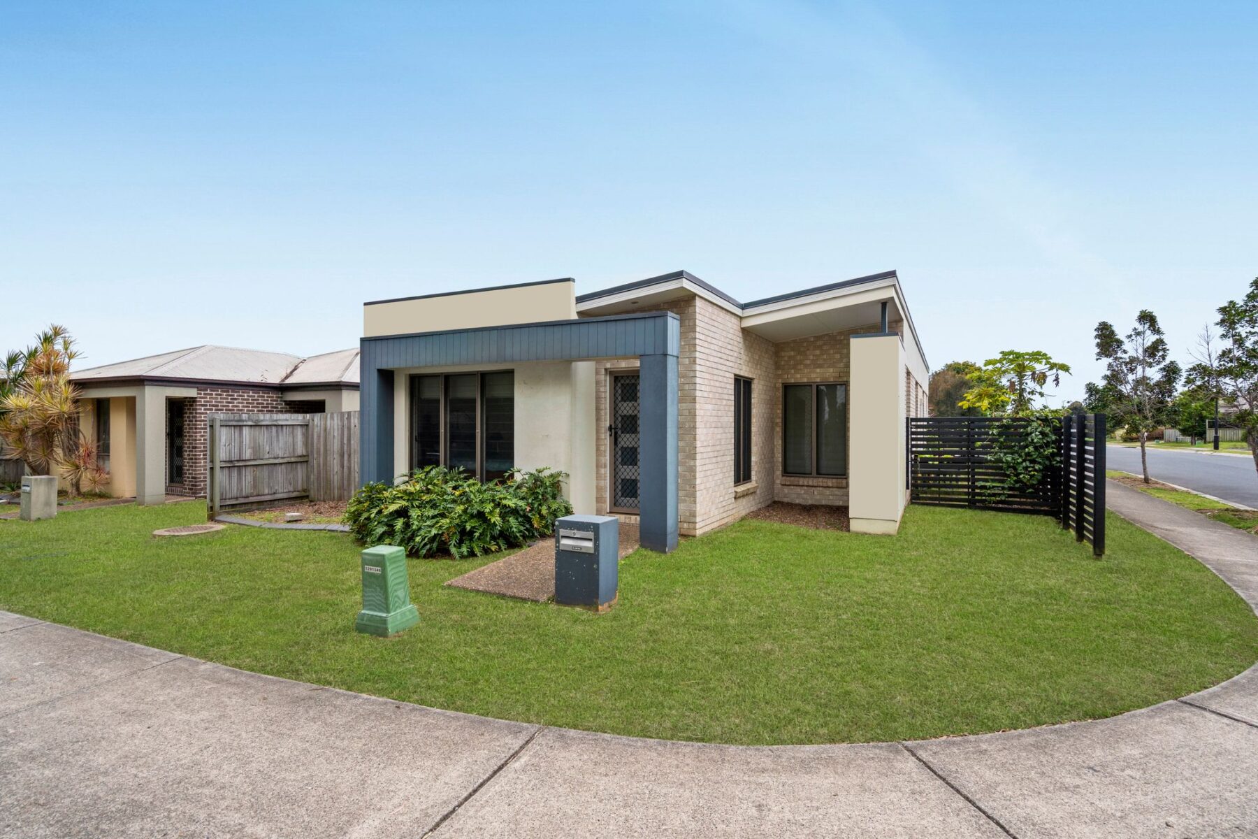 Property: 9 Glorious Promenade, Redbank Plains, QLD, 4301 photo-2