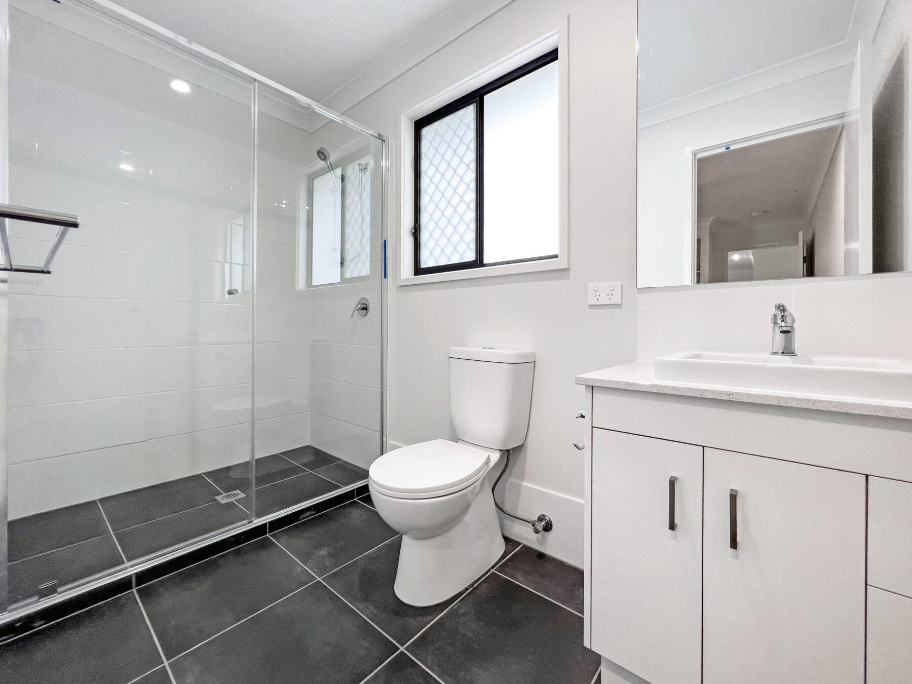 Rental: Redbank, QLD, 4301 photo-7