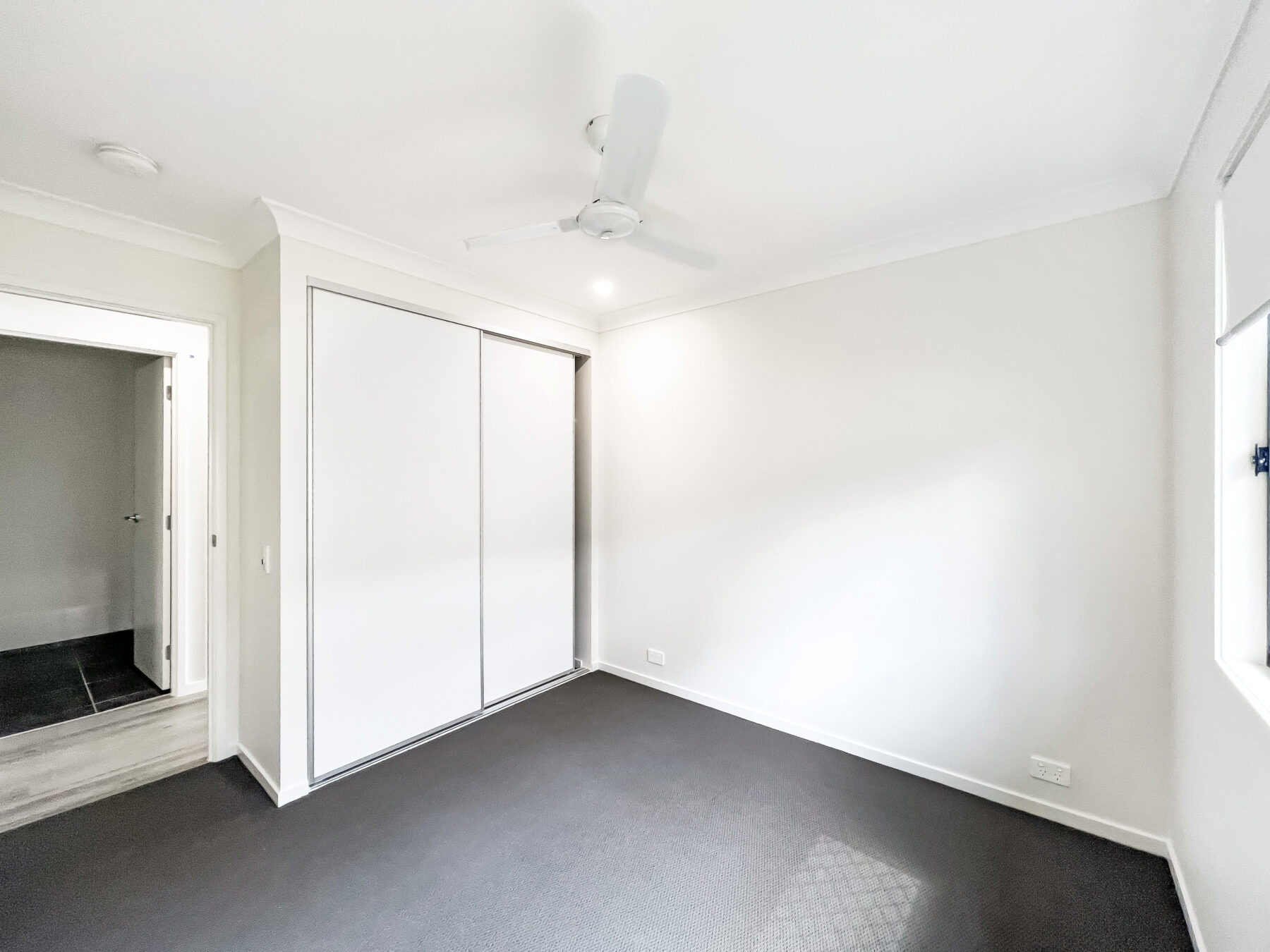 Rental: Redbank, QLD, 4301 photo-3