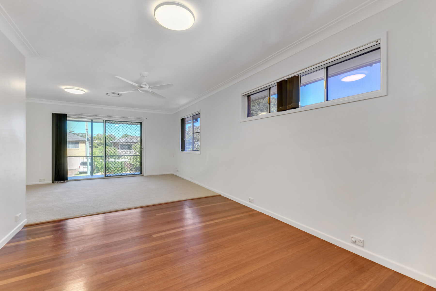 Rental: Mansfield, QLD, 4122 photo-13
