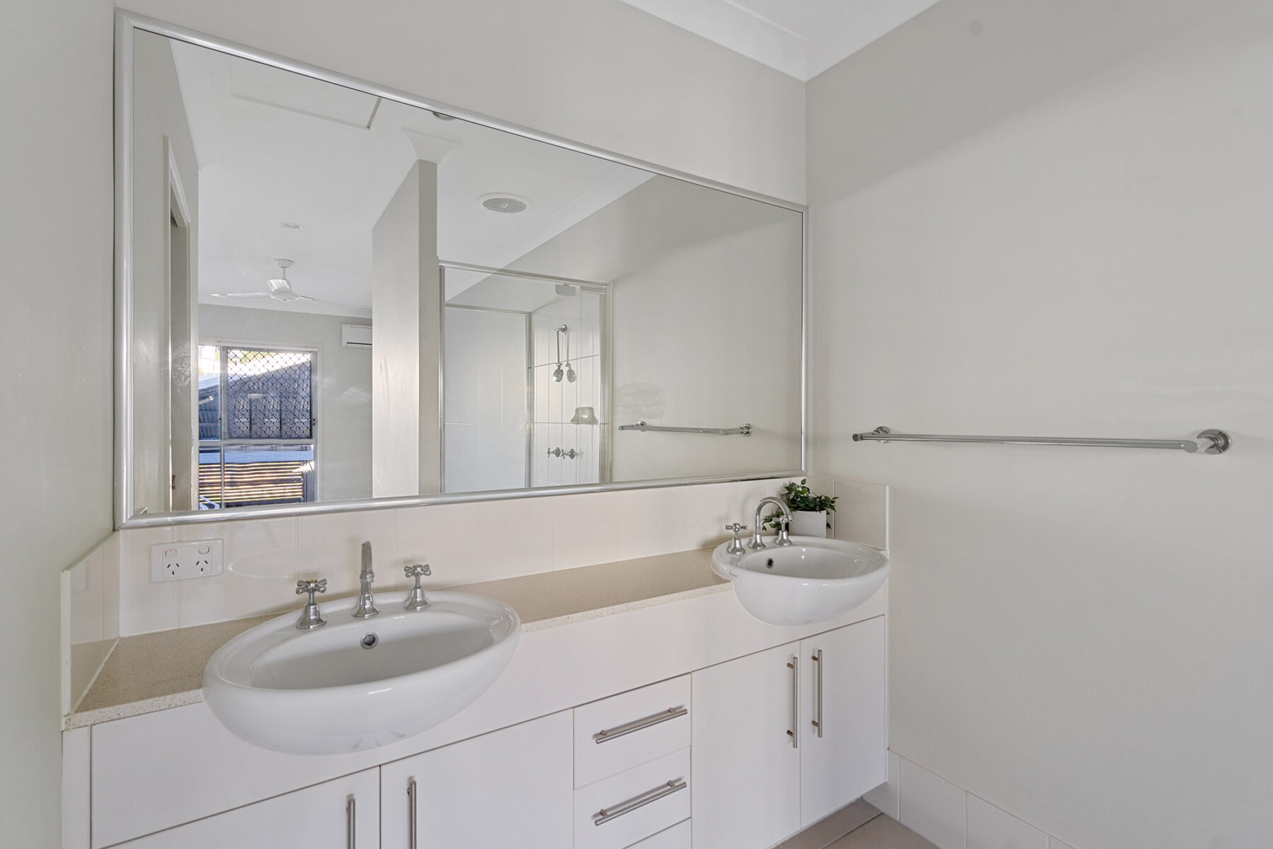 Rental: SPRINGFIELD LAKES, QLD, 4300 photo-5