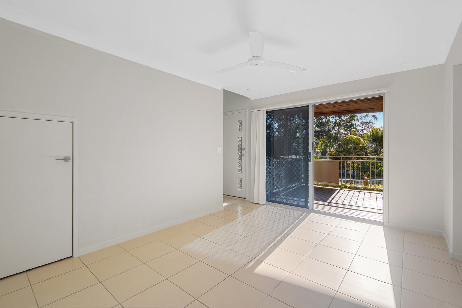 Rental: SPRINGFIELD LAKES, QLD, 4300 photo-3