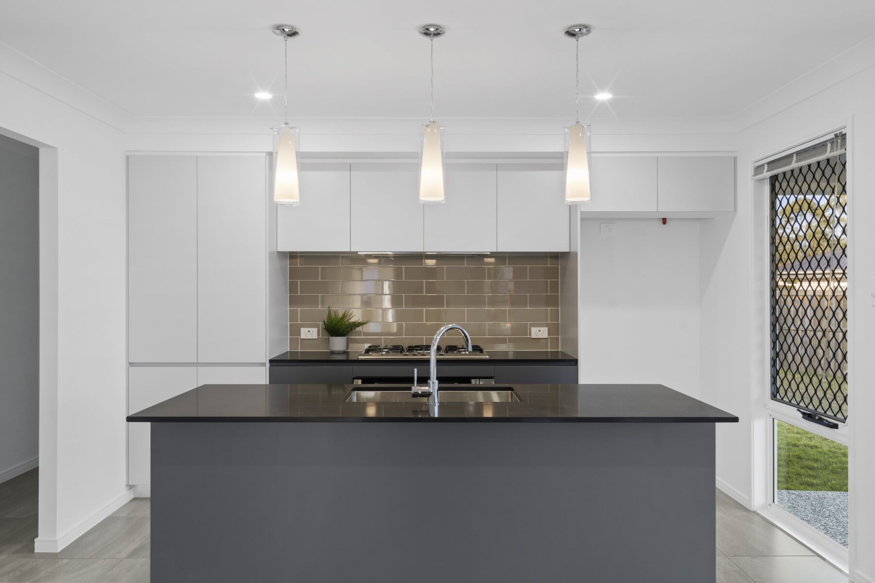 Rental: Rosewood, QLD, 4340 photo-1