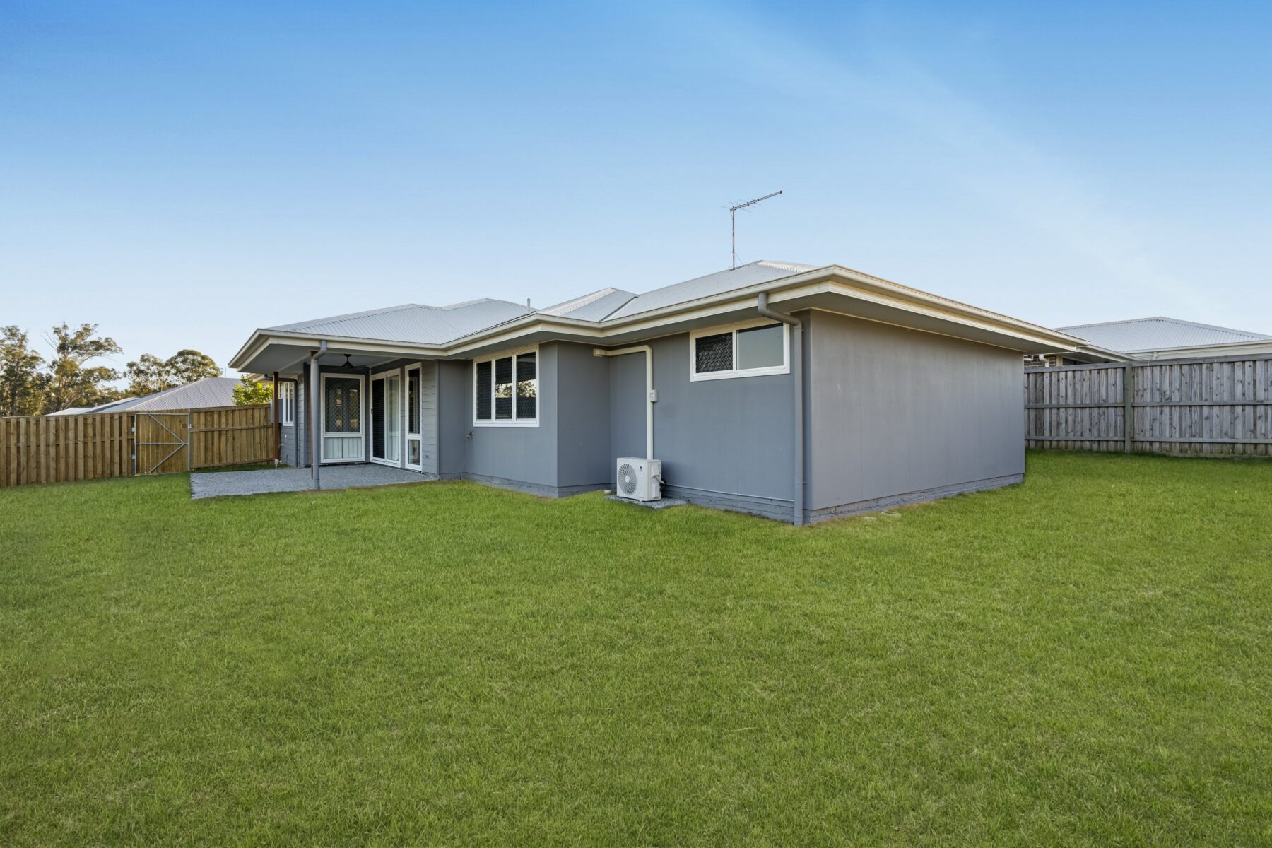 Rental: Rosewood, QLD, 4340 photo-8