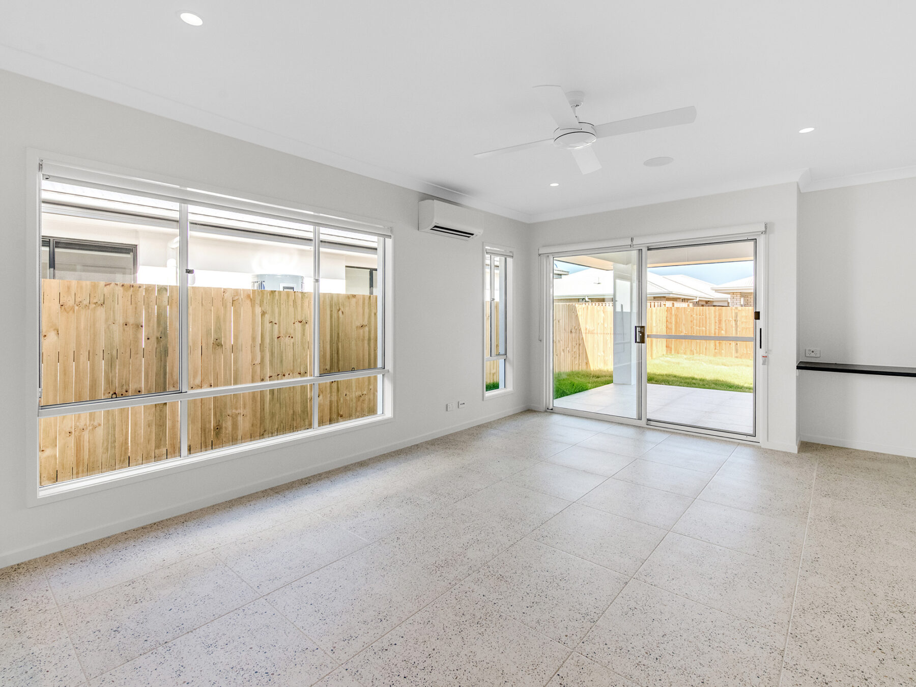 Rental: Greenbank, QLD, 4124 photo-9