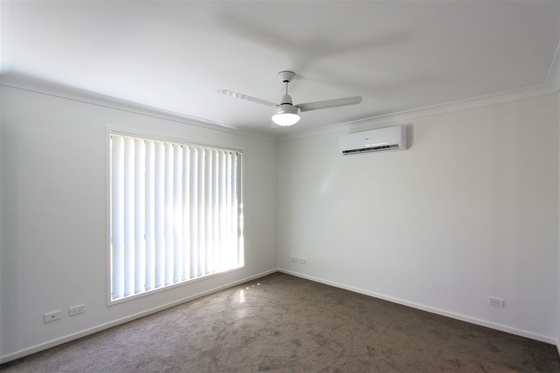 Rental: COLLINGWOOD PARK, QLD, 4301 photo-1