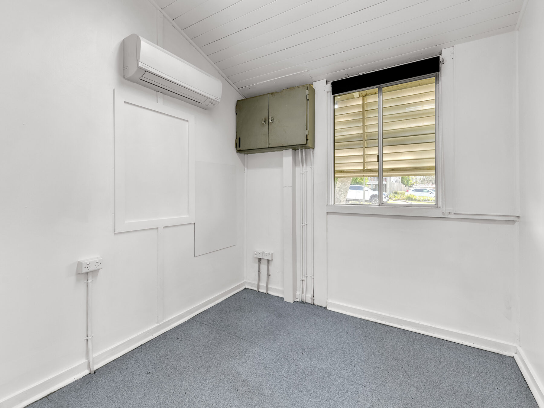 Rental: BOOVAL, QLD, 4304 photo-2