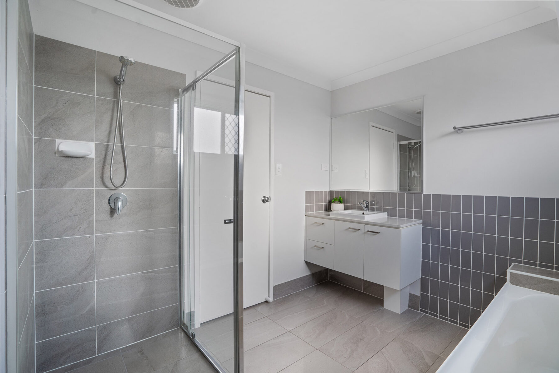 Rental: COLLINGWOOD PARK, QLD, 4301 photo-2
