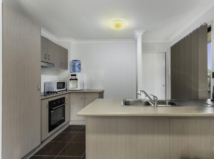 Rental: REDBANK, QLD, 4301 photo-1