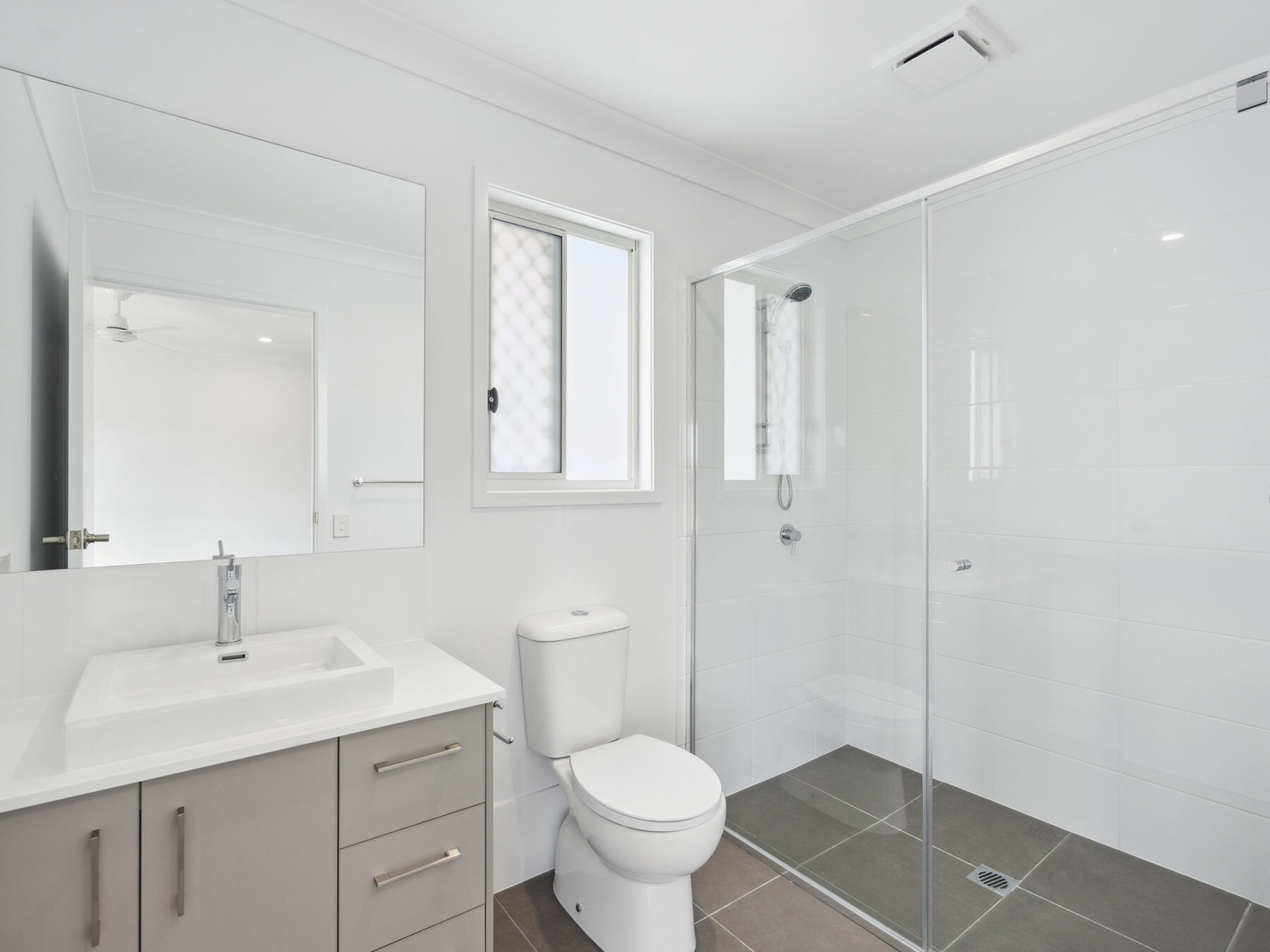 Rental: WHITE ROCK, QLD, 4306 photo-4