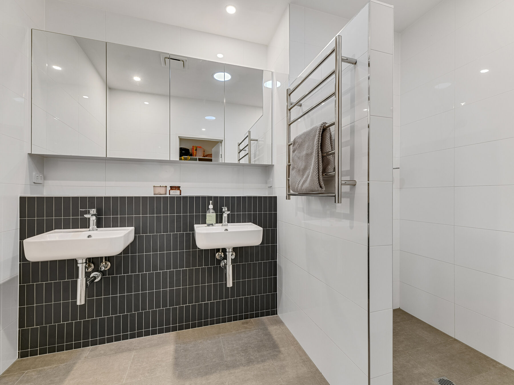 Rental: Kenmore, QLD, 4069 photo-6