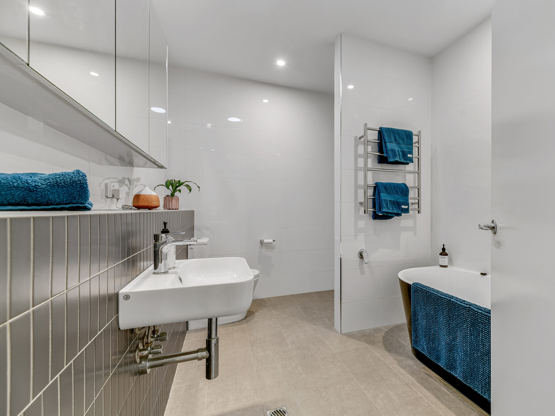 Rental: Kenmore, QLD, 4069 photo-3