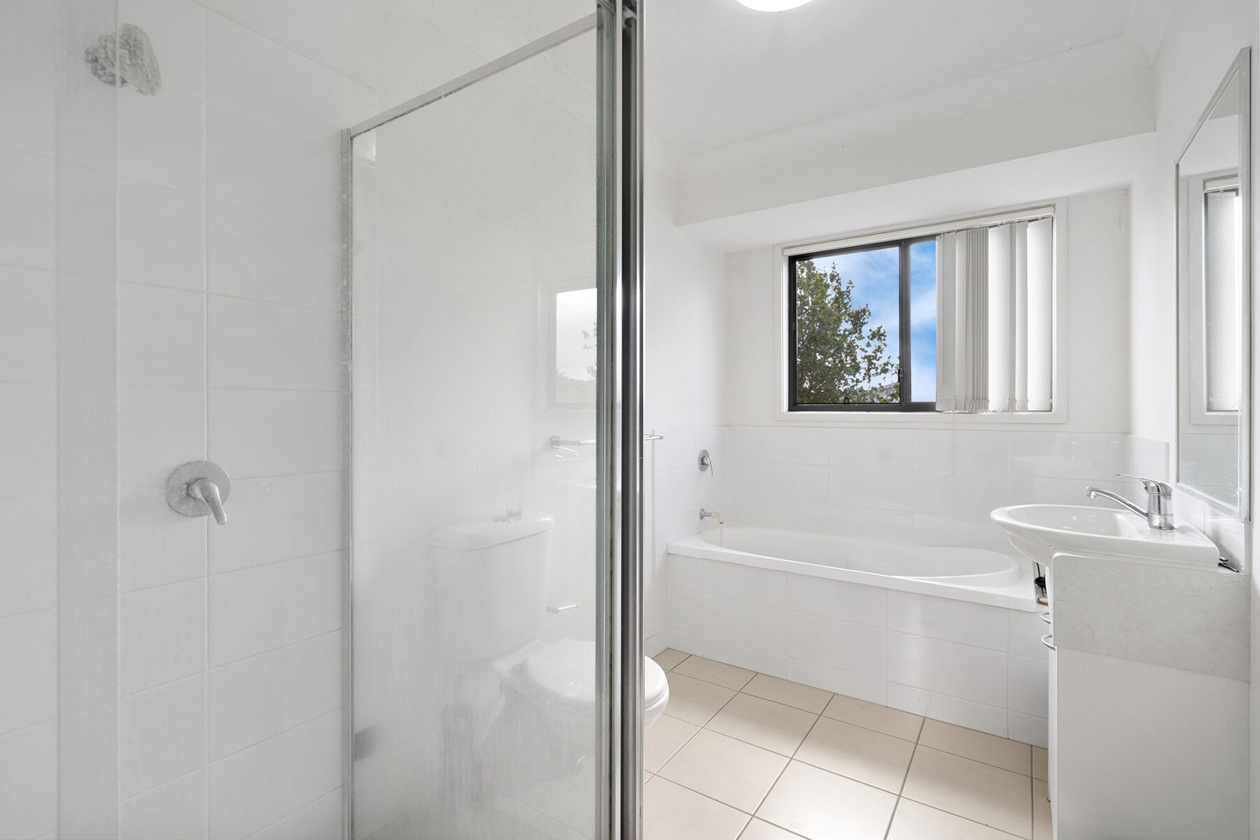 Rental: NORTH BOOVAL, QLD, 4304 photo-5