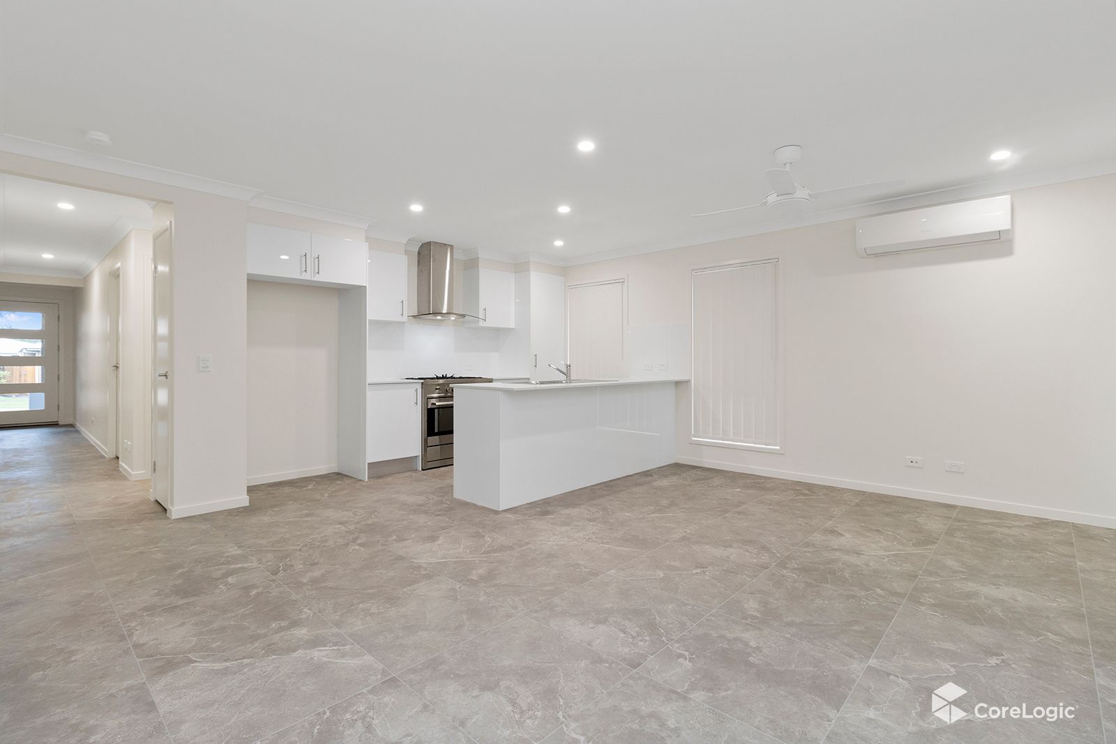 Rental: Deebing Heights, QLD, 4306 photo-10