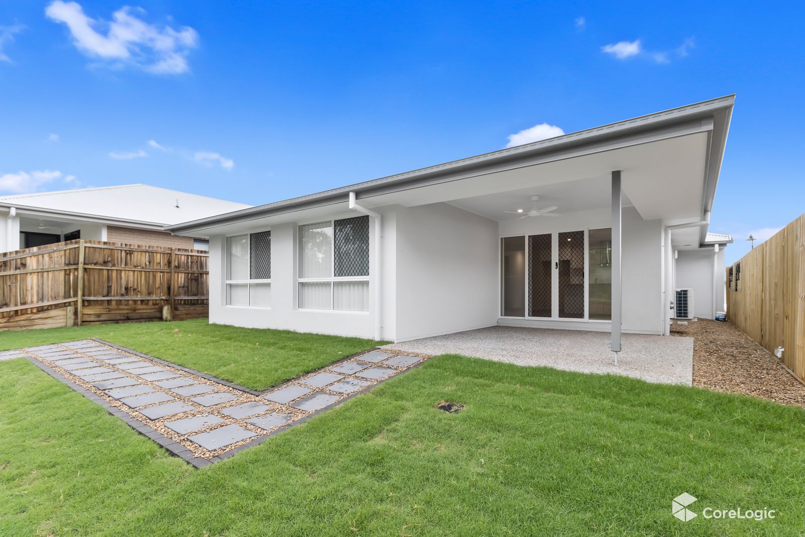 Rental: Deebing Heights, QLD, 4306 photo-12