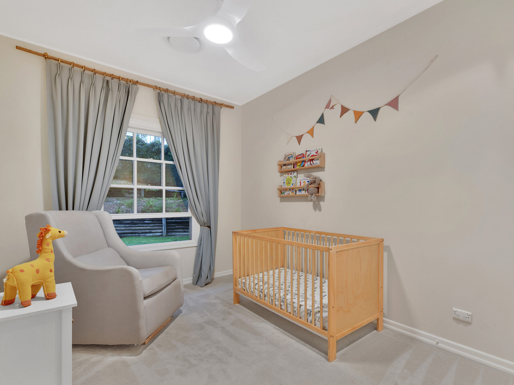 Rental: Kenmore Hills, QLD, 4069 photo-9