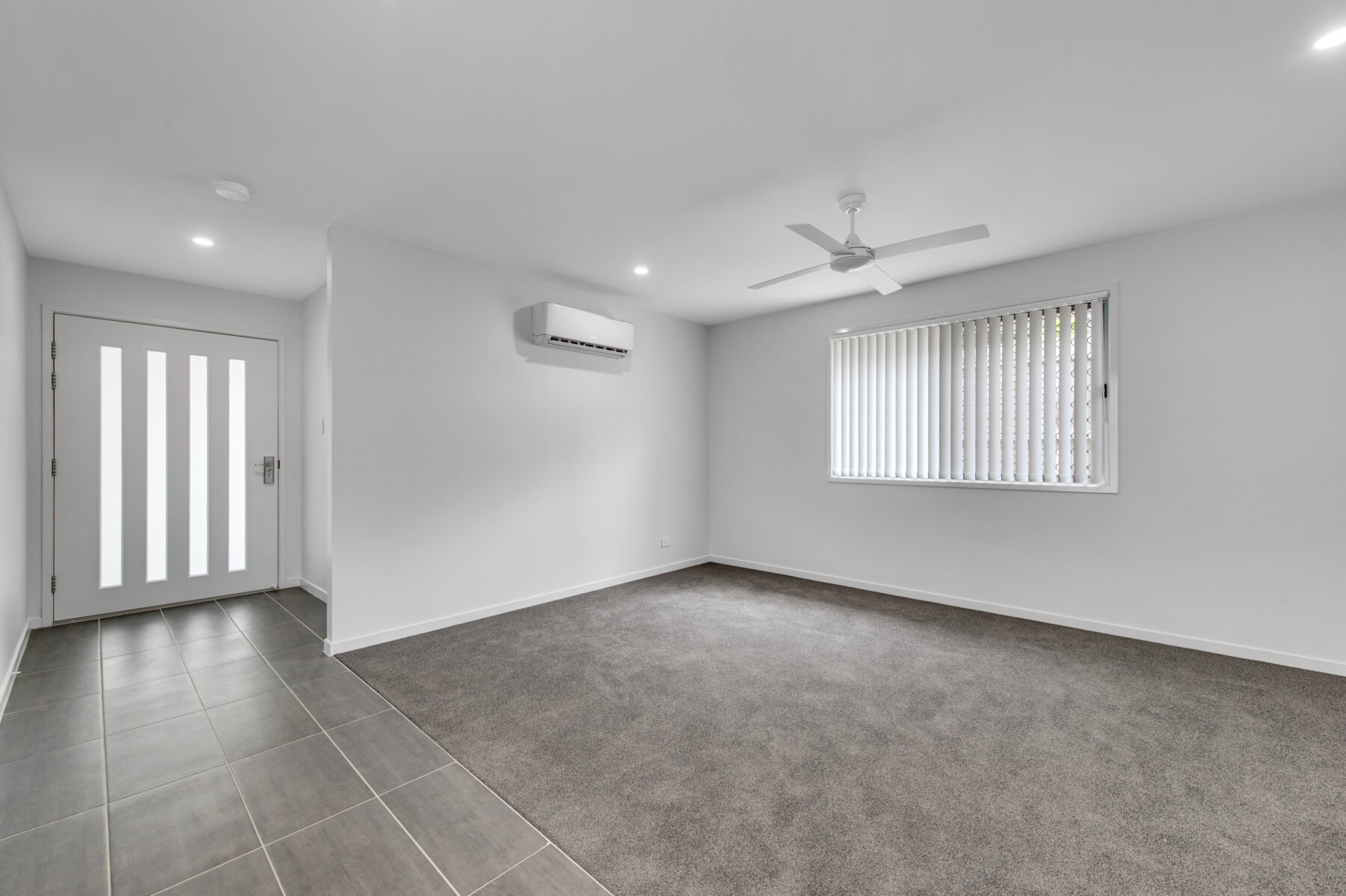 Rental: DEEBING HEIGHTS, QLD, 4306 photo-5