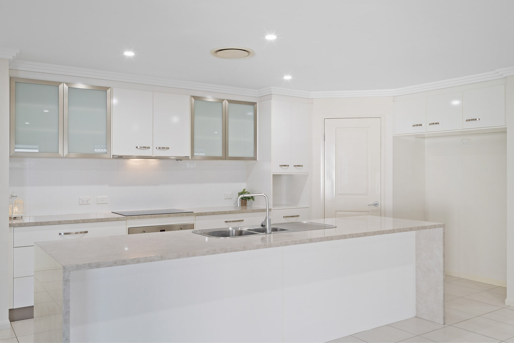 Rental: DEEBING HEIGHTS, QLD, 4306 photo-10