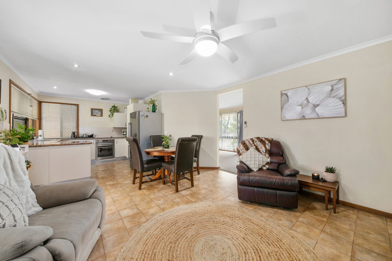 Rental: Riverhills, QLD, 4074 photo-2