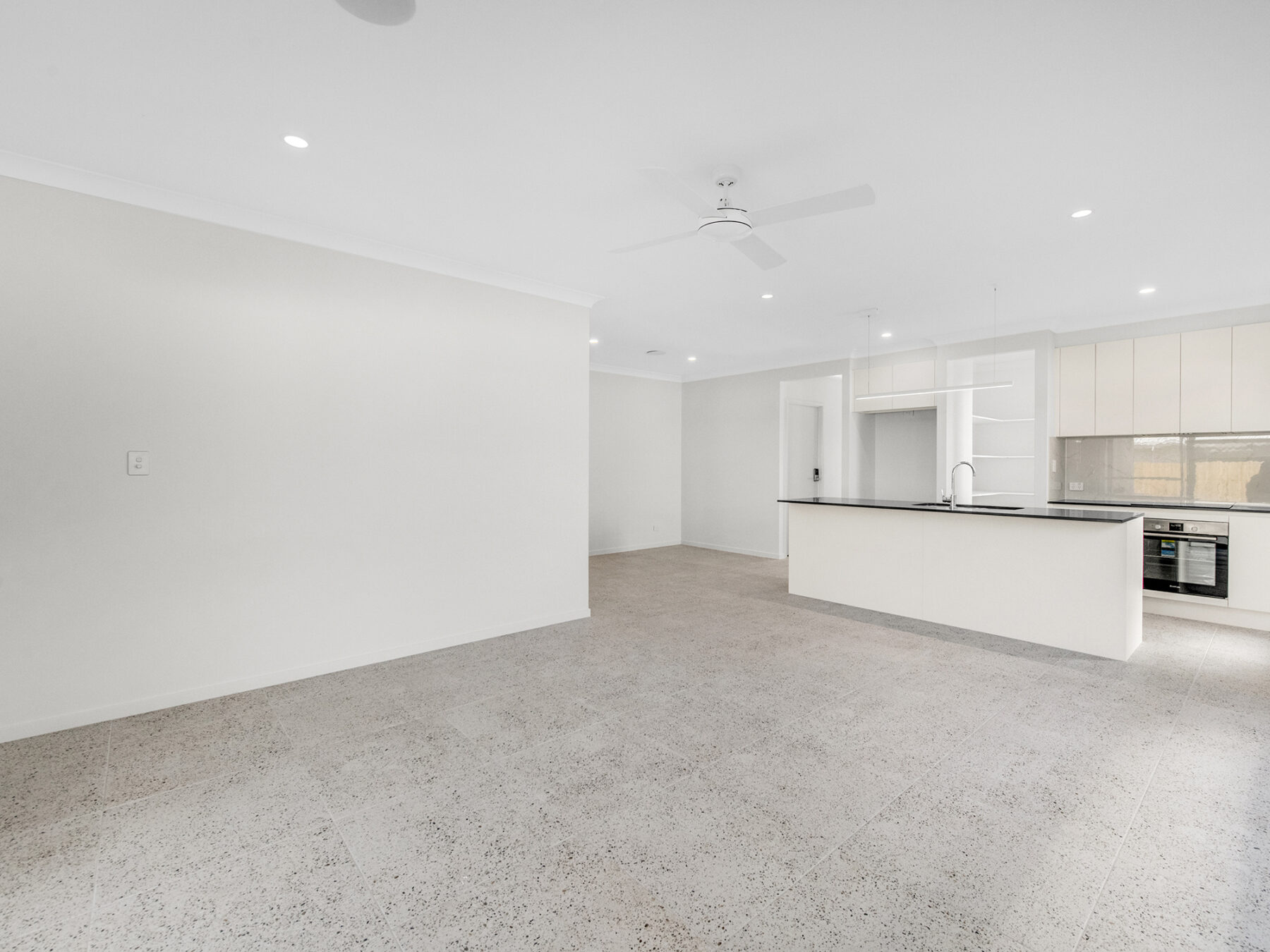 Rental: Greenbank, QLD, 4124 photo-14