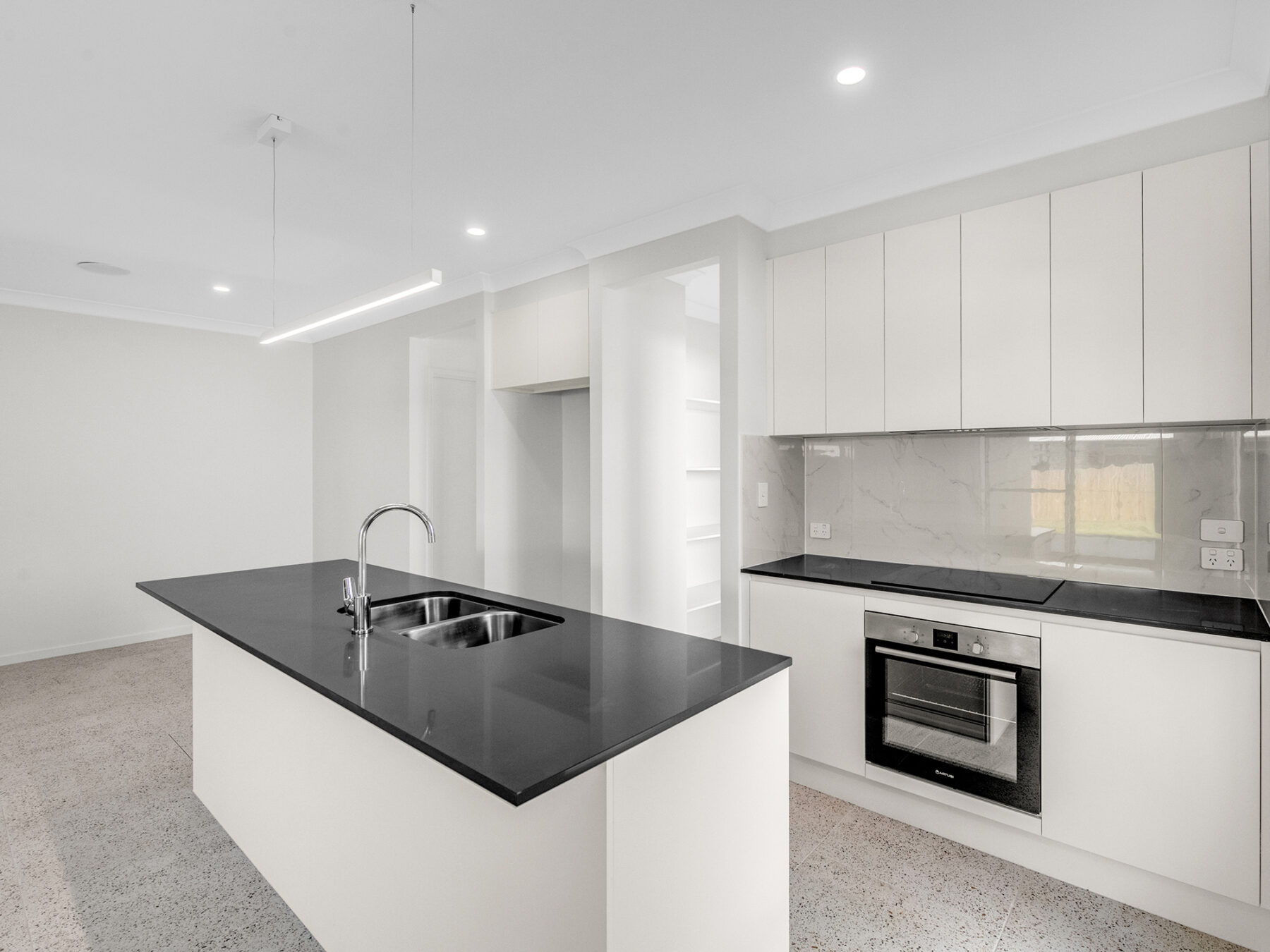 Rental: Greenbank, QLD, 4124 photo-11