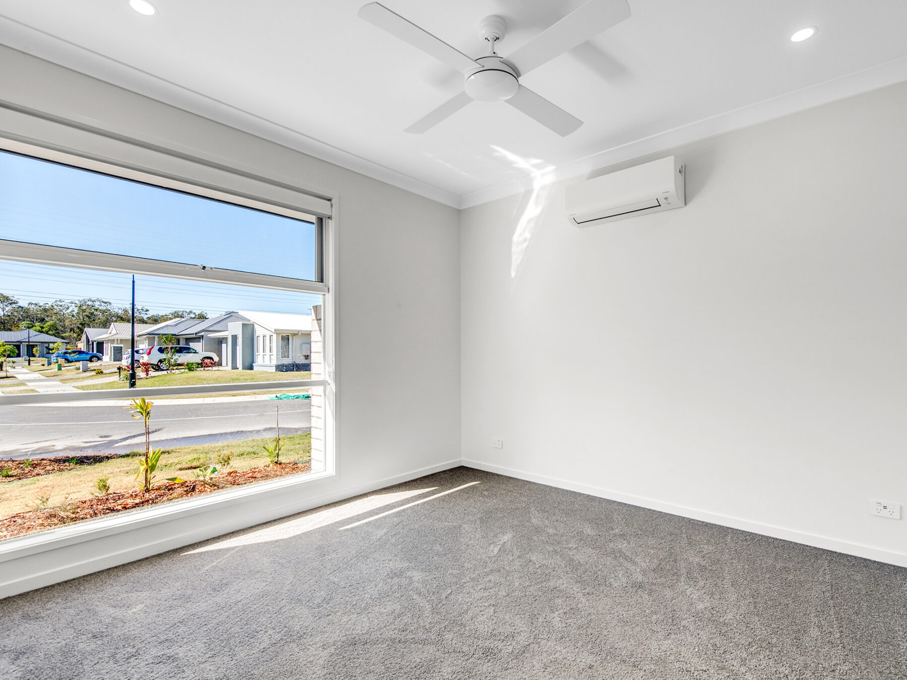 Rental: Greenbank, QLD, 4124 photo-5