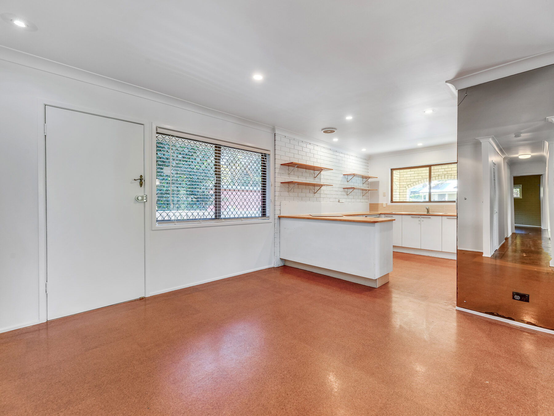 Rental: Chapel Hill, QLD, 4069 photo-12