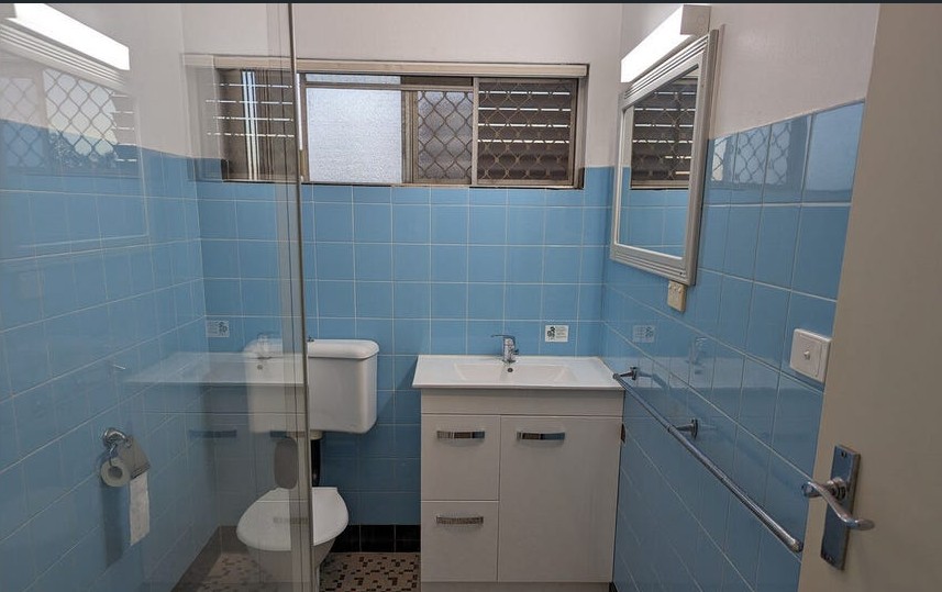 Rental: WOOLOOWIN, QLD, 4030 photo-9