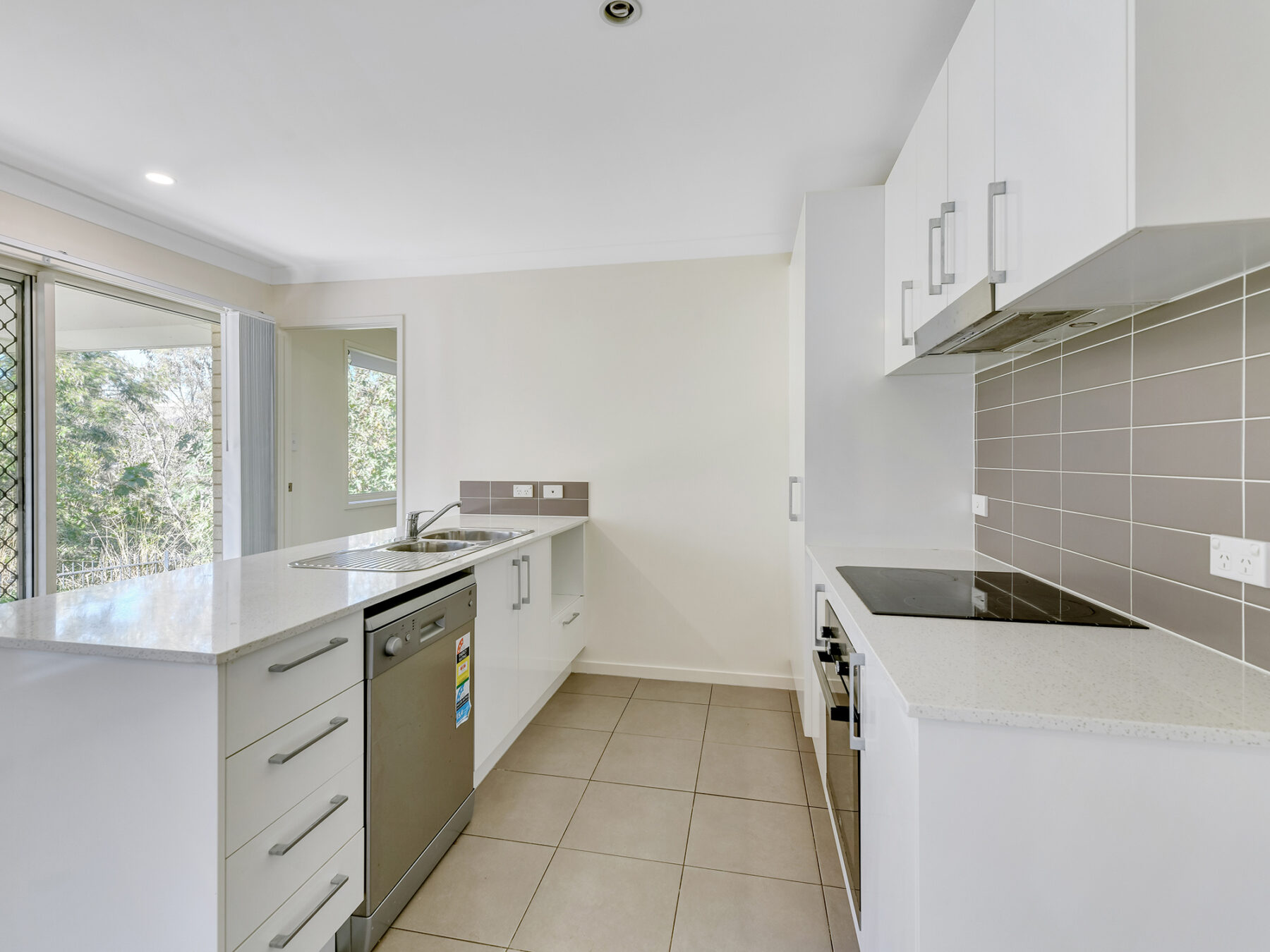 Rental: 2/34 Ada Street, Leichhardt, QLD, 4305 photo-13