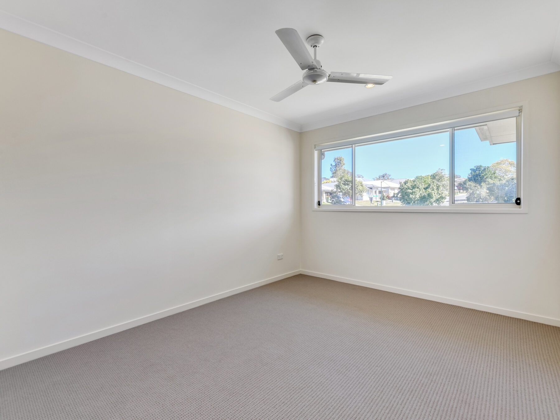 Rental: 2/34 Ada Street, Leichhardt, QLD, 4305 photo-3