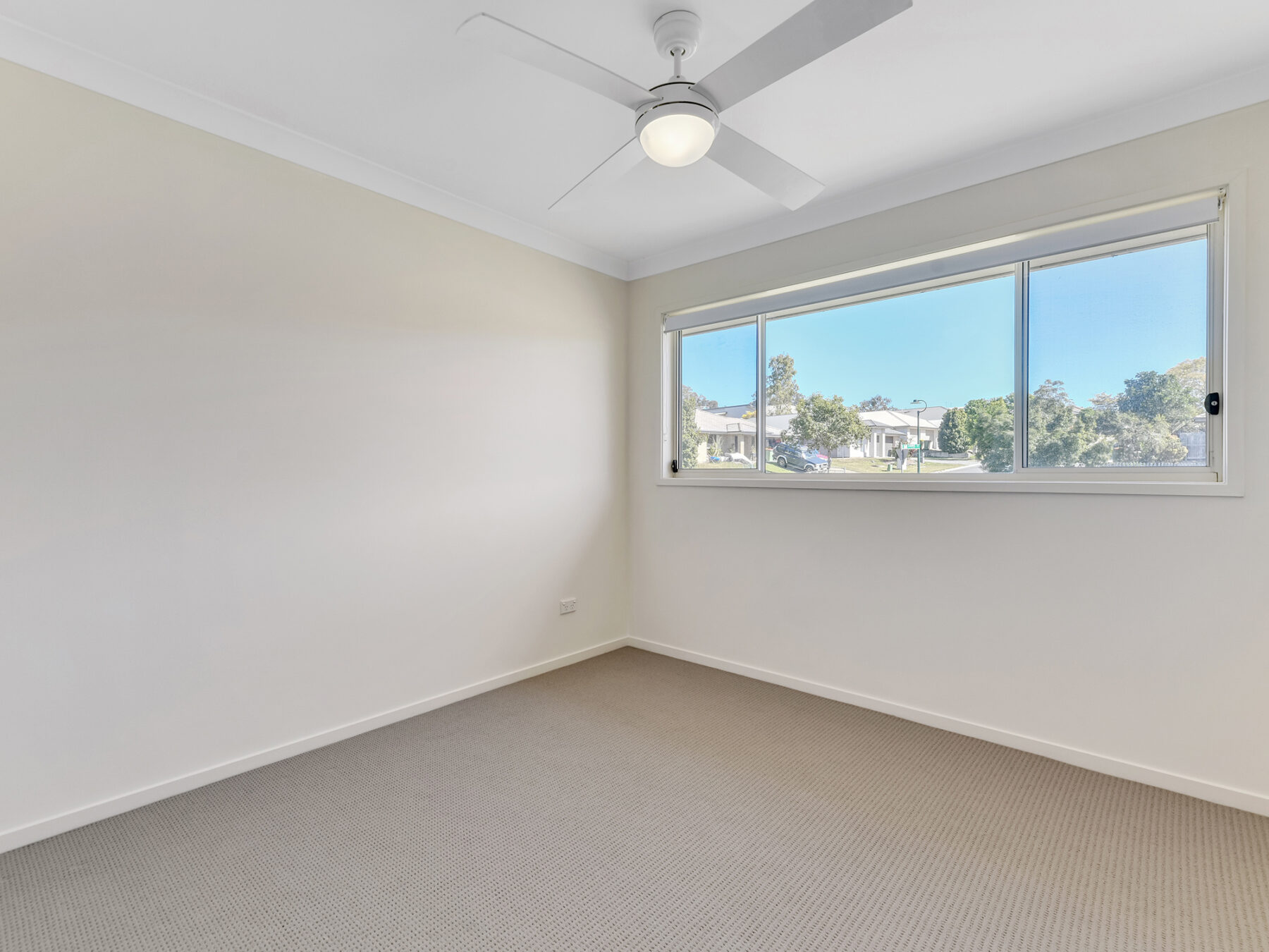 Rental: 2/34 Ada Street, Leichhardt, QLD, 4305 photo-2