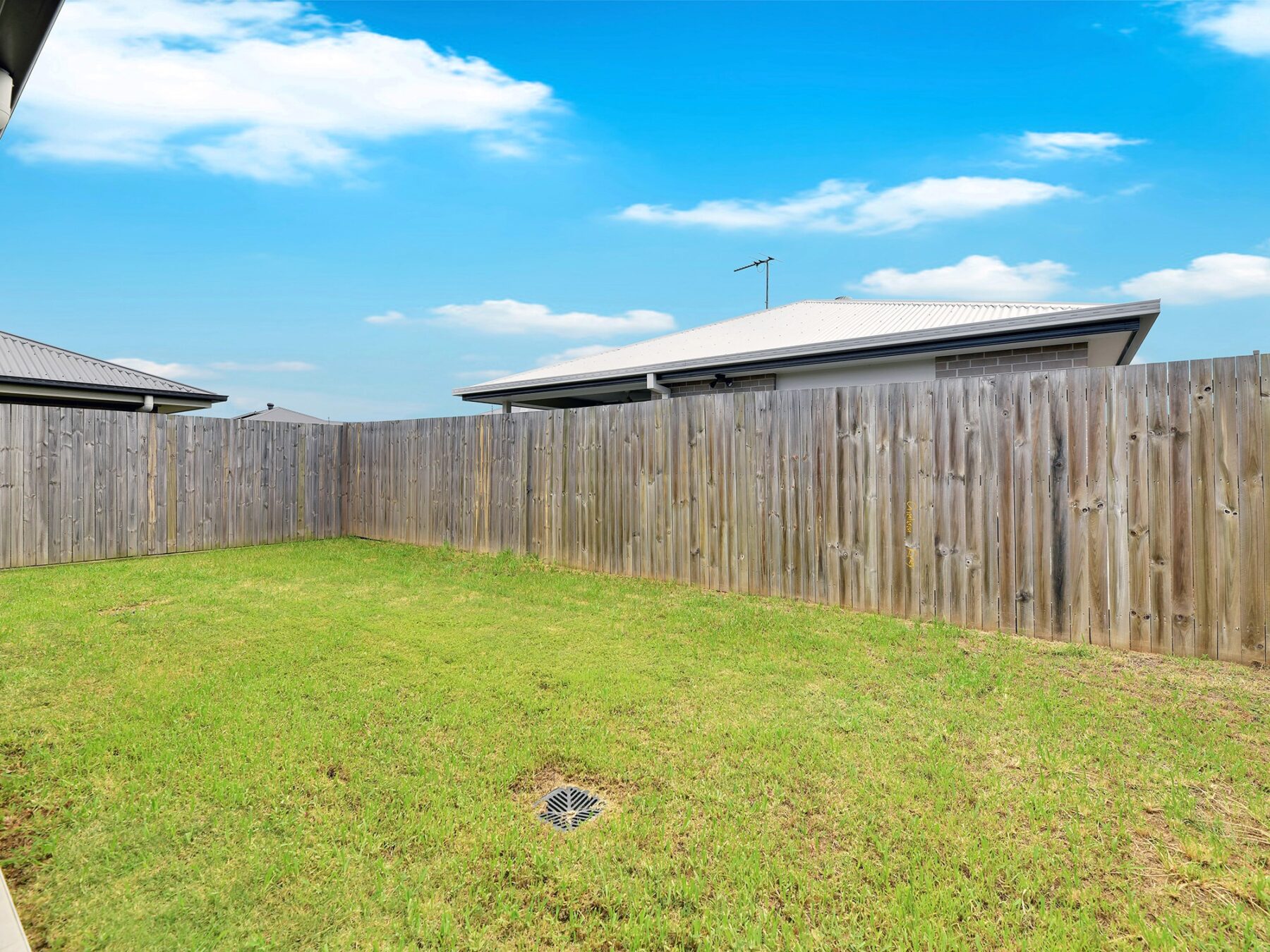 Rental: South Ripley, QLD, 4306 photo-17