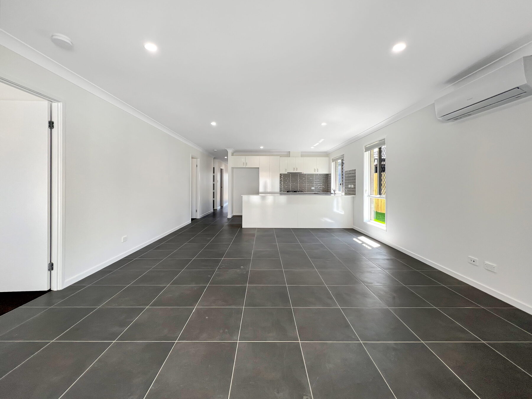 Rental: 8, PARDALOTE PLACE, REDBANK PLAINS, QLD, 4301 photo-14
